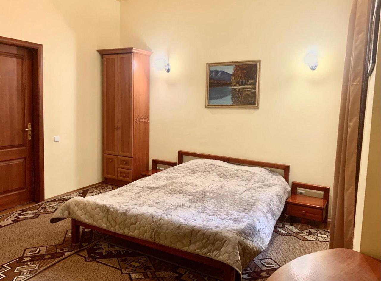 Apartament-Minihotel Elpida إلفيف المظهر الخارجي الصورة